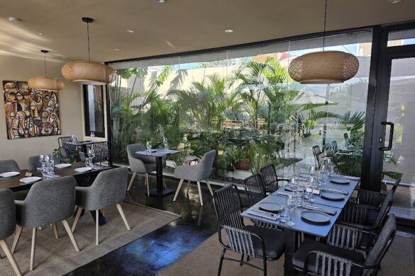 Treehouse Restaurant - SillySuitcase