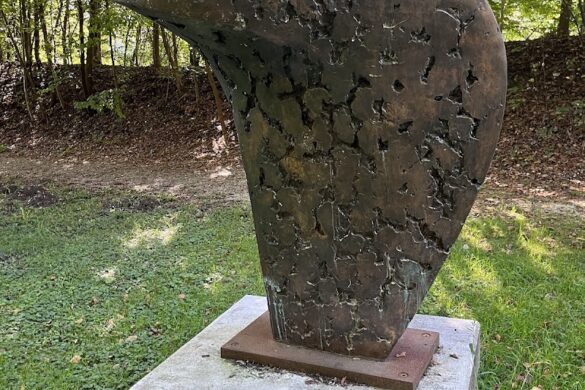 W Rth Sculpture Garden At Schloss Arenberg - SillySuitcase