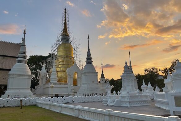 Wat Suan Dok - SillySuitcase