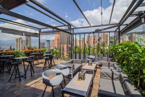 360 Rooftop Bar - SillySuitcase