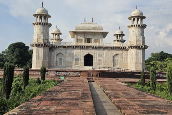 Agra Heritage Walks - SillySuitcase