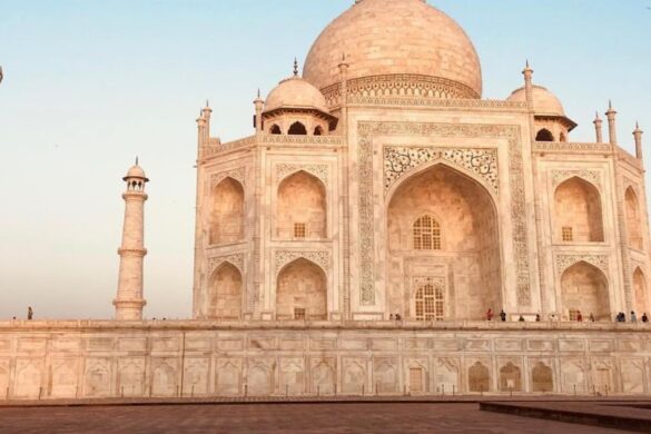 Agra Tour - SillySuitcase