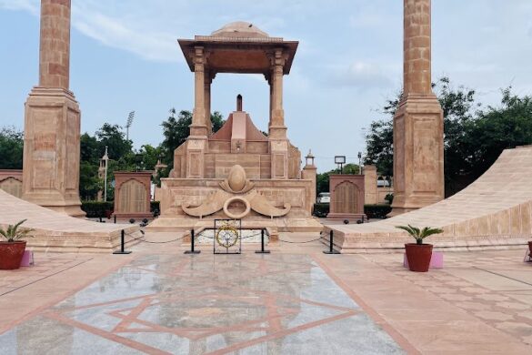Amar Jawan Jyoti - SillySuitcase