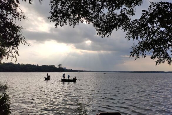 Ambazari Lake Walk - SillySuitcase