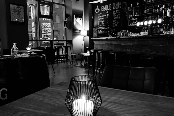Baile Bar - SillySuitcase