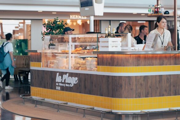 Bar La Plage - SillySuitcase