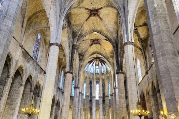 Bas Lica De Santa Maria Del Mar - SillySuitcase