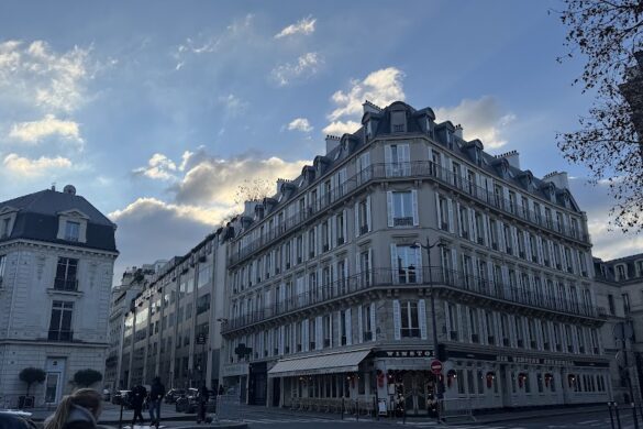 Bateaux Parisiens - SillySuitcase