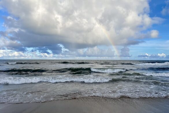 Besant Nagar Beach - SillySuitcase