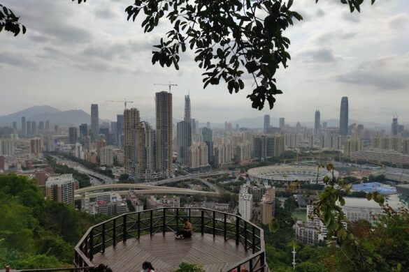 Bijiashan Park - SillySuitcase