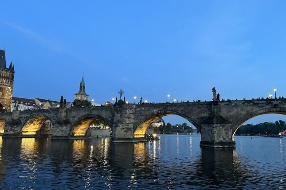 Boat Party Prague - SillySuitcase