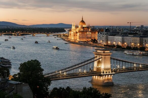 Buda Castle Pointview - SillySuitcase