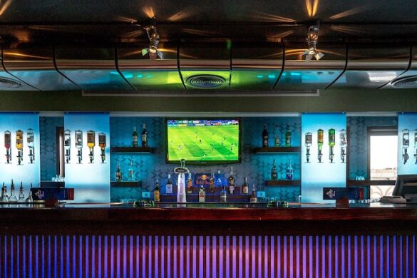 Camel Bar Rooftop - SillySuitcase