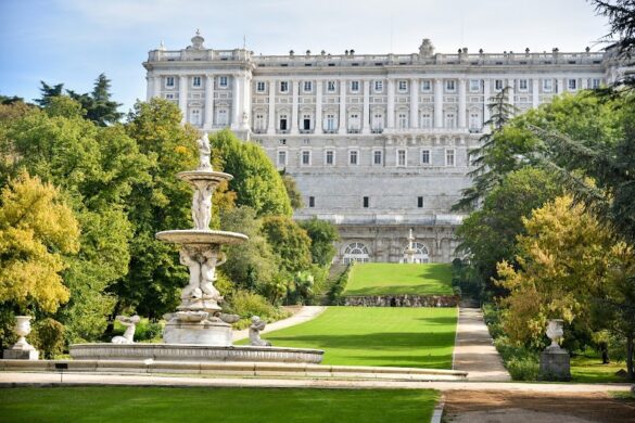 Campo Del Moro - SillySuitcase