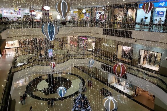 Centro Comercial Buenavista - SillySuitcase