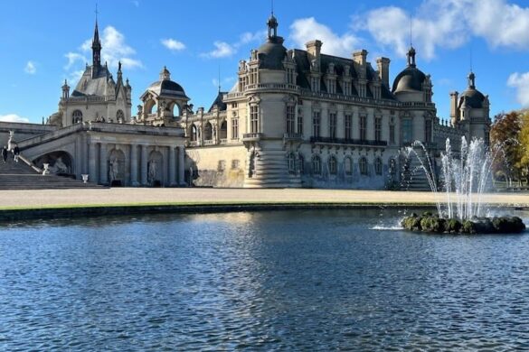 Ch Teau De Chantilly - SillySuitcase