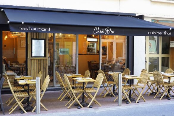 Cha Dee Restaurant Tha - SillySuitcase