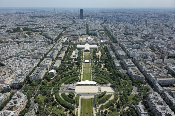 Champ De Mars - SillySuitcase