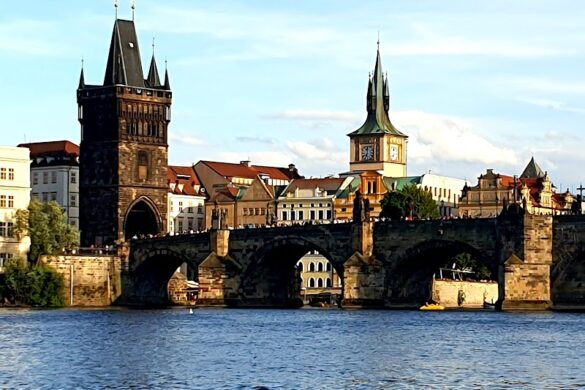 Charles Bridge - SillySuitcase