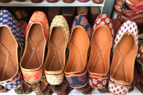 Clothing Store Bapu Bazar - SillySuitcase