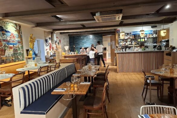 Coquille Bistrot Marin - SillySuitcase