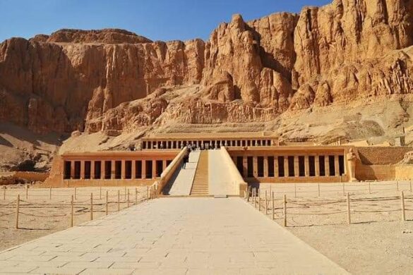 Deir El Bahari - SillySuitcase