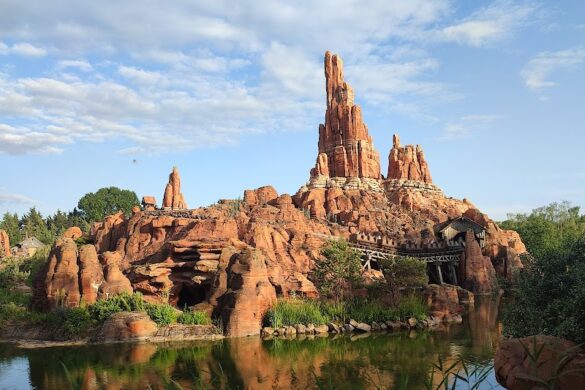 Disneyland Paris - SillySuitcase