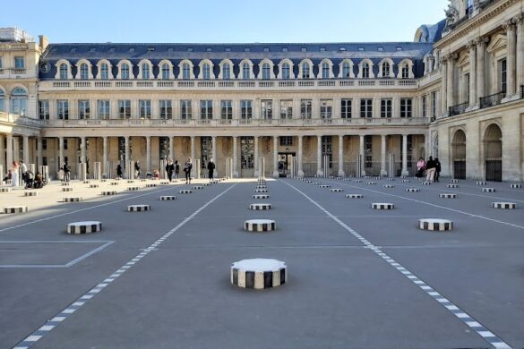 Domaine National Du Palais Royal - SillySuitcase