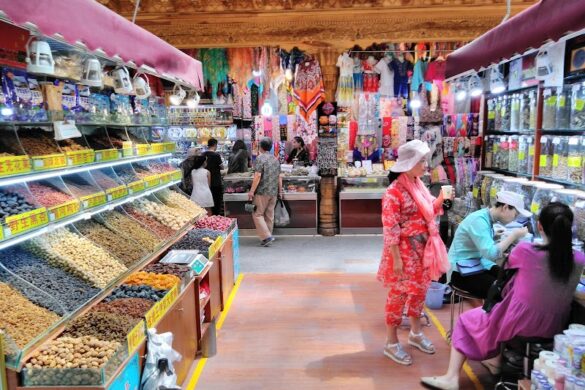 Erdaoqiao Market - SillySuitcase