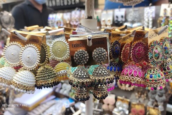 Esplanade Dharmatala Market - SillySuitcase