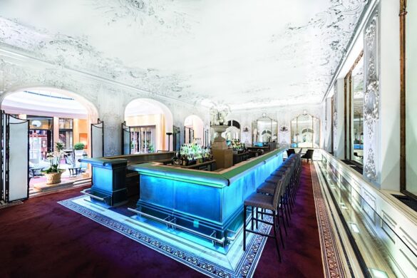 Falk S Bar - SillySuitcase