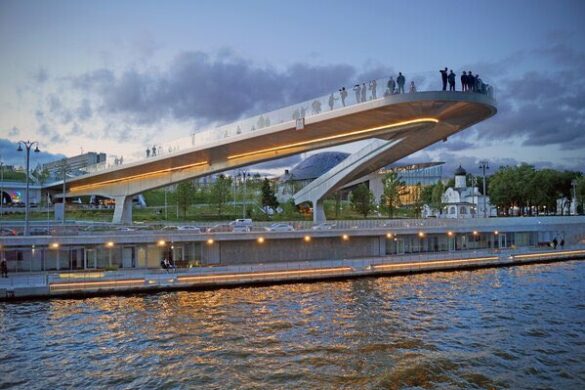 Floating Bridge - SillySuitcase