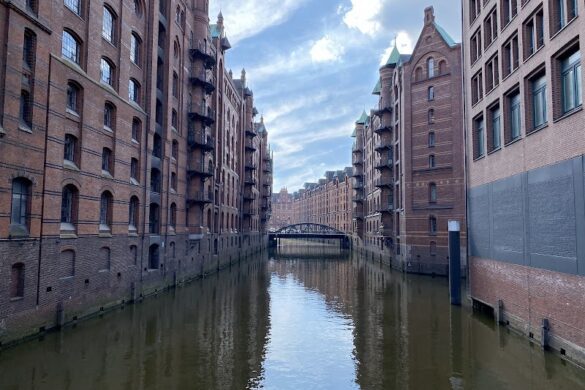 Fotospot Holl Ndischbrookfleet - SillySuitcase