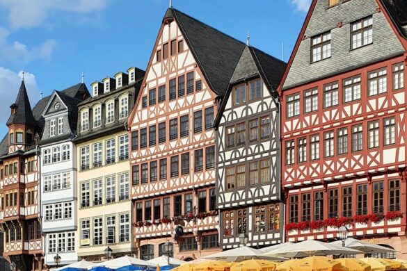 Frankfurter R Mer - SillySuitcase