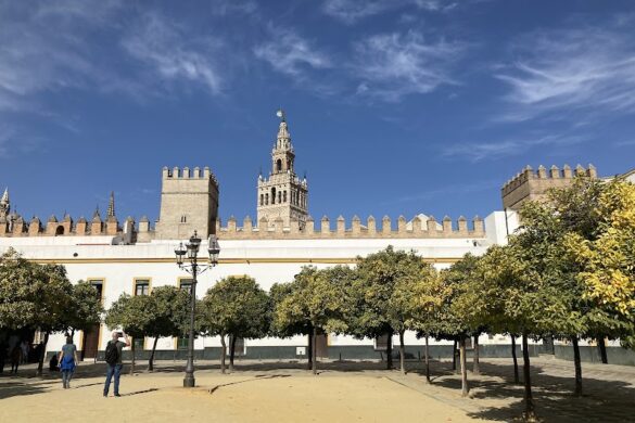 Free Walking Tour Sevilla - SillySuitcase