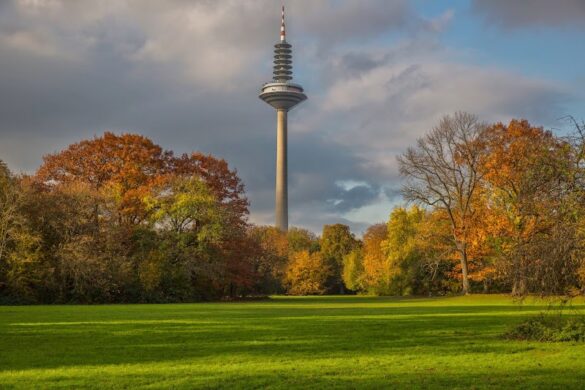 Gr Neburg Park - SillySuitcase