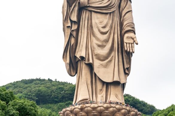 Grand Buddha At Ling Shan - SillySuitcase