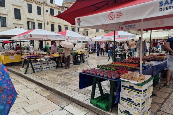 Gunduliceva Poljana Market - SillySuitcase