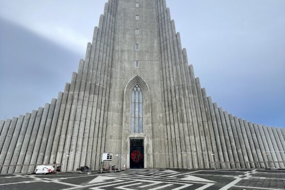 Hallgrimskirkja - SillySuitcase