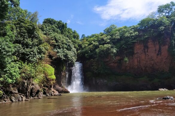 Harvalem Waterfalls - SillySuitcase