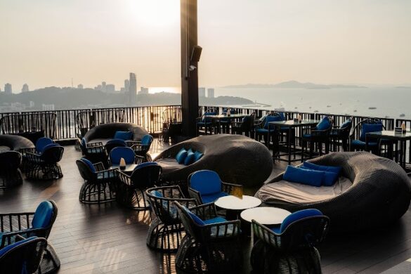 Horizon Rooftop Restaurant And Bar - SillySuitcase