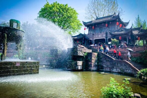 Huanglongxi Ancient Town Tourism Area Northeast Gate - SillySuitcase
