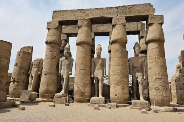 Hypostyle Hall - SillySuitcase