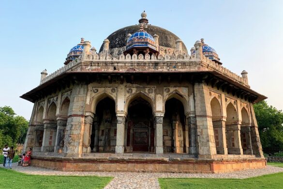 Isa Khan S Tomb Delhi - SillySuitcase