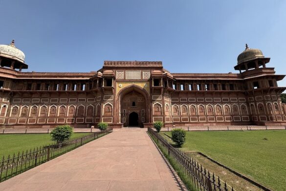 Jahangir Palace - SillySuitcase