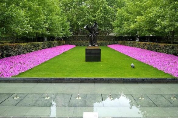 Jing An Sculpture Park - SillySuitcase