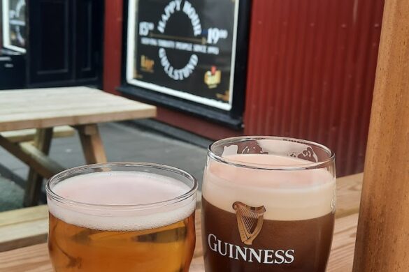 Kaffibarinn Bar - SillySuitcase