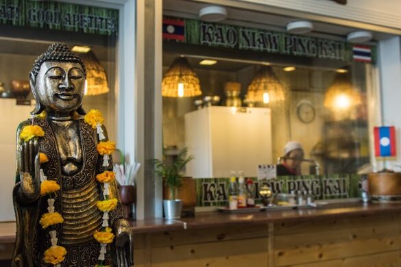 Kao Niaw Ping Kai Restaurant - SillySuitcase