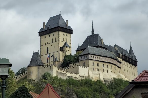 Karl Tejn Castle - SillySuitcase