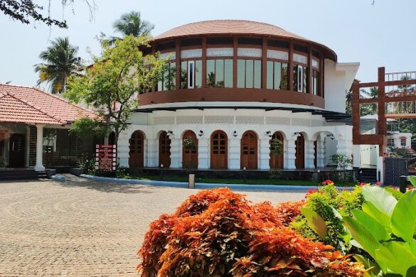 Kerala Arts Crafts Village - SillySuitcase